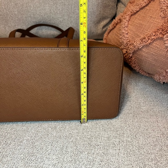 USED ONE TIME- Chocolate Brown Large Michael Kors Shoulder Bag - Picture 5 of 10